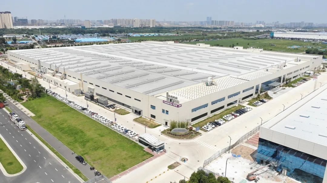 1666318635359489.png 640.png